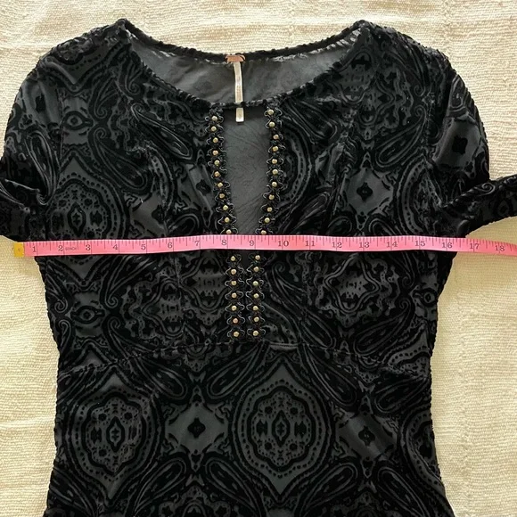 Free People Women’s Velvet Black Top Size S/P - Picture 10 of 14